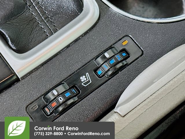 Used 2015 Toyota Highlander Limited Platinum AWD/4WD image 20