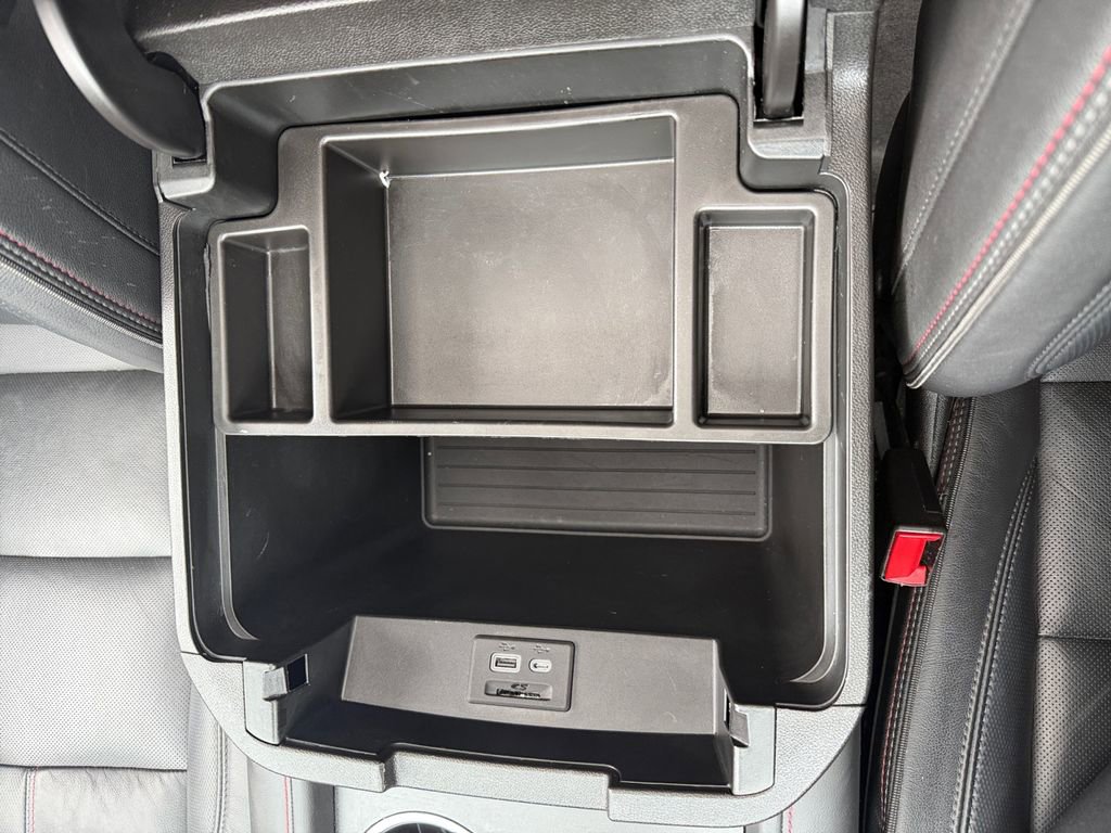 Used 2021 Chevrolet Suburban RST w/ Luxury Package image 25