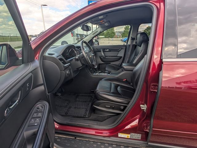 Used 2015 Chevrolet Traverse LT FWD image 12