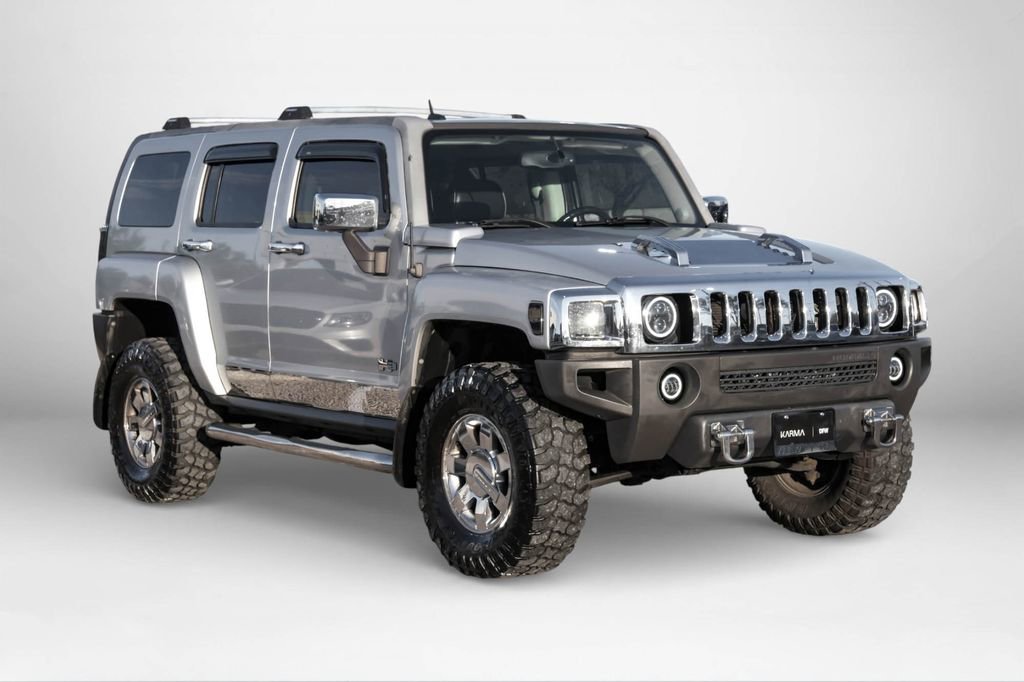 Used 2010 HUMMER H3 Luxury w/ Appearance Package image 4