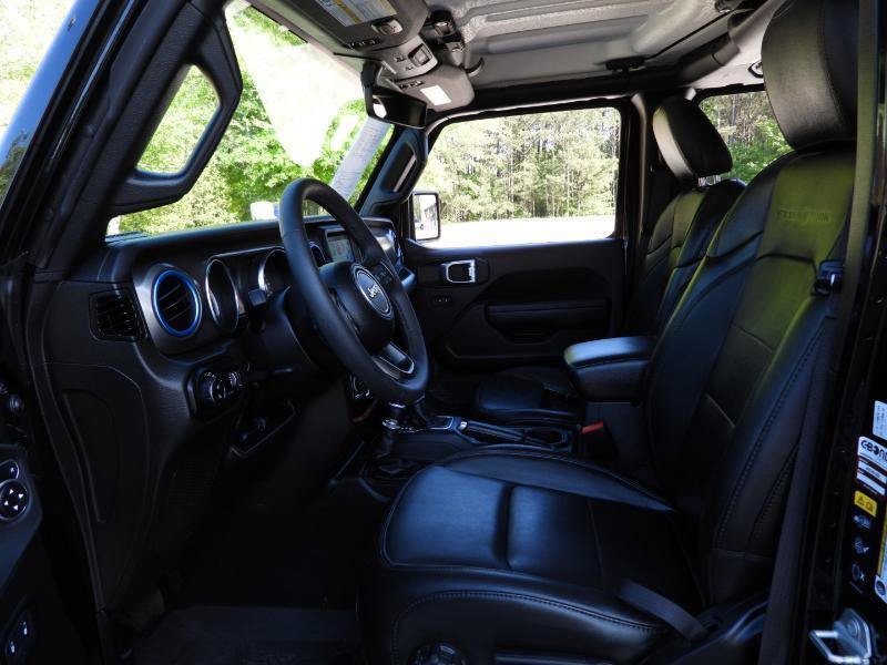 Used 2023 Jeep Gladiator Willys AWD/4WD image 41