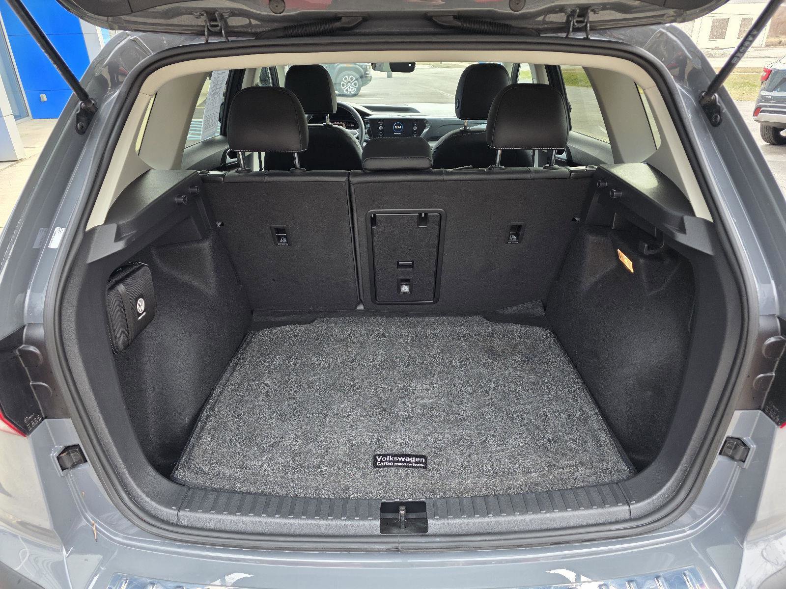 Used 2022 Volkswagen Taos SEL image 24