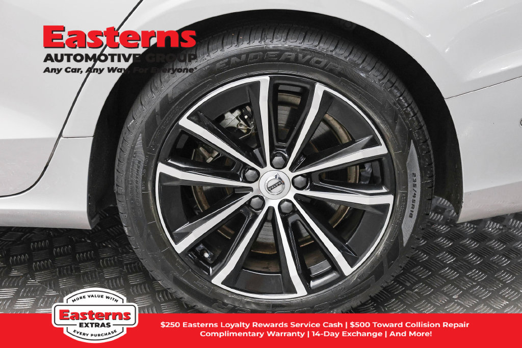 Used 2023 Volvo S60 T8 Plus AWD/4WD image 9