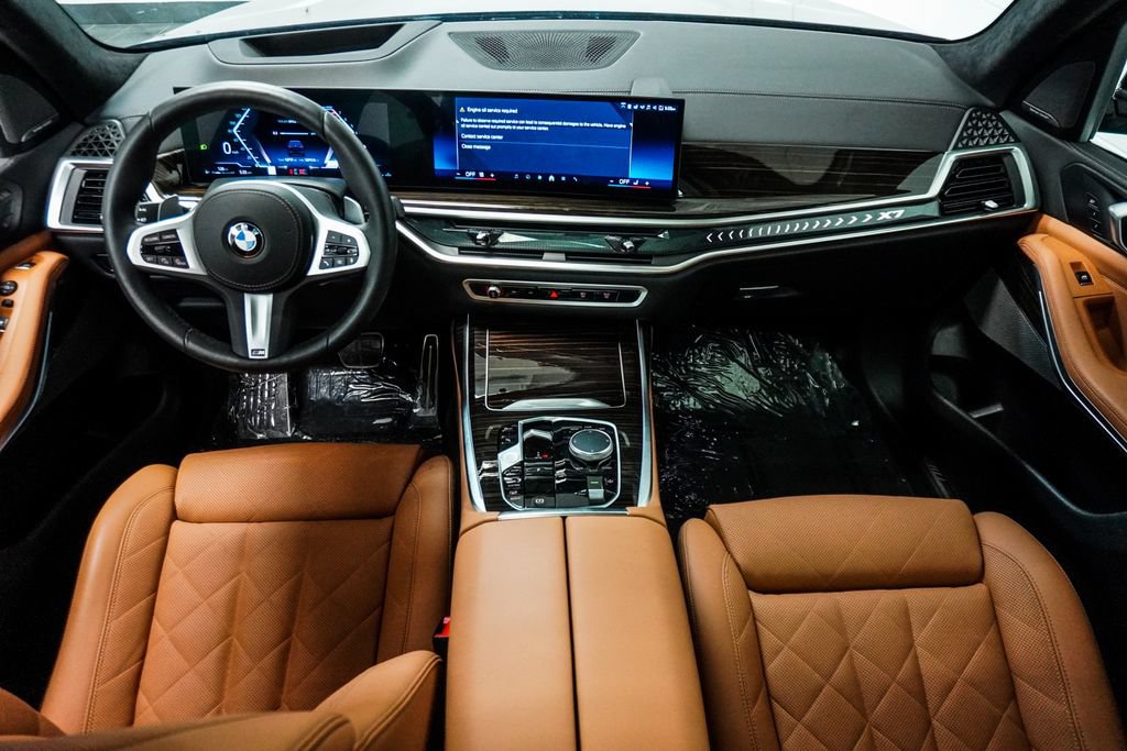 Used 2026 BMW X7 xDrive40i w/ M Sport Package AWD/4WD image 13