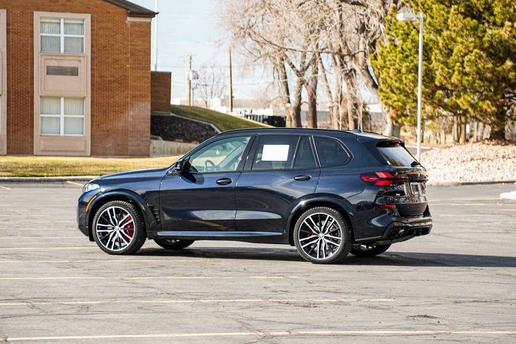 Certified 2025 BMW X5 M60i image 7