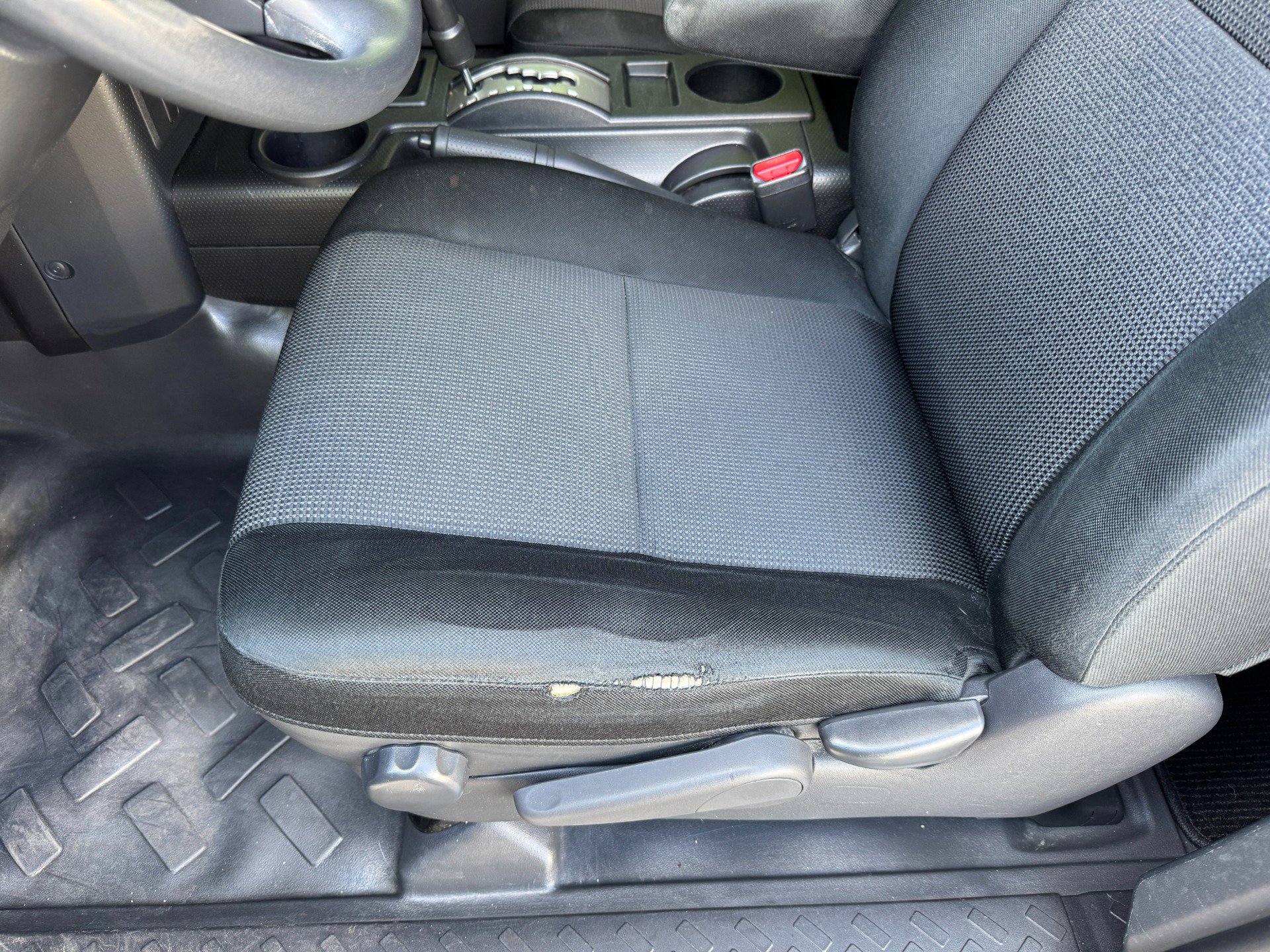 Used 2011 Toyota FJ Cruiser 2WD w/ Convenience Pkg image 24