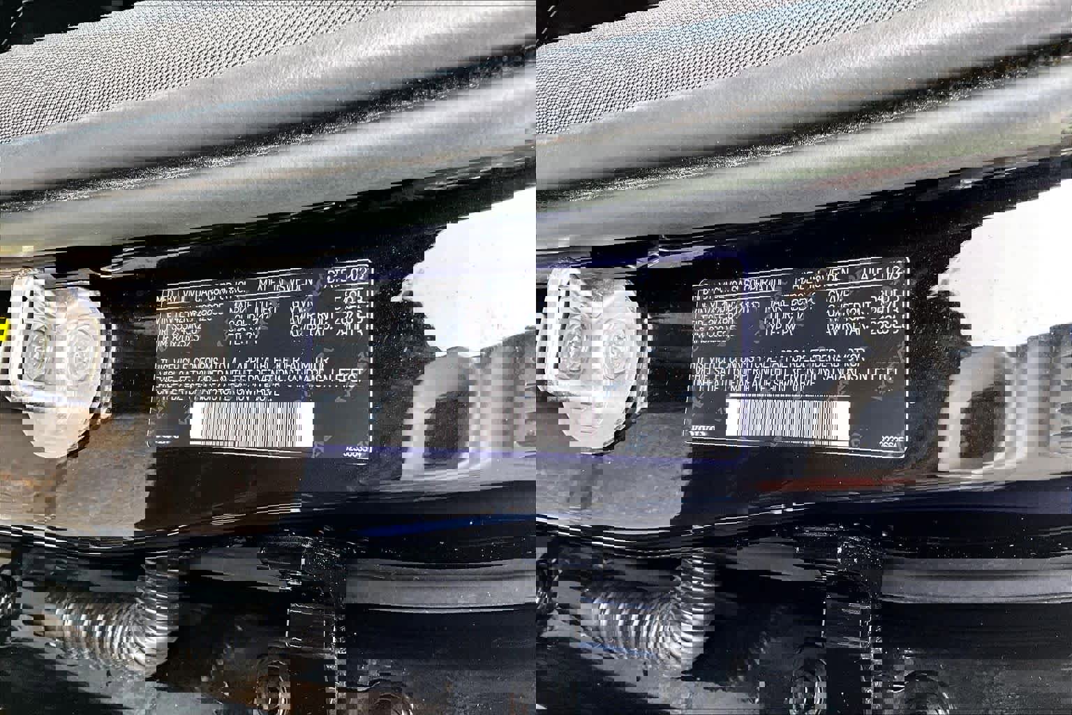 Certified 2023 Volvo XC60 B5 Plus w/ Climate Package image 32