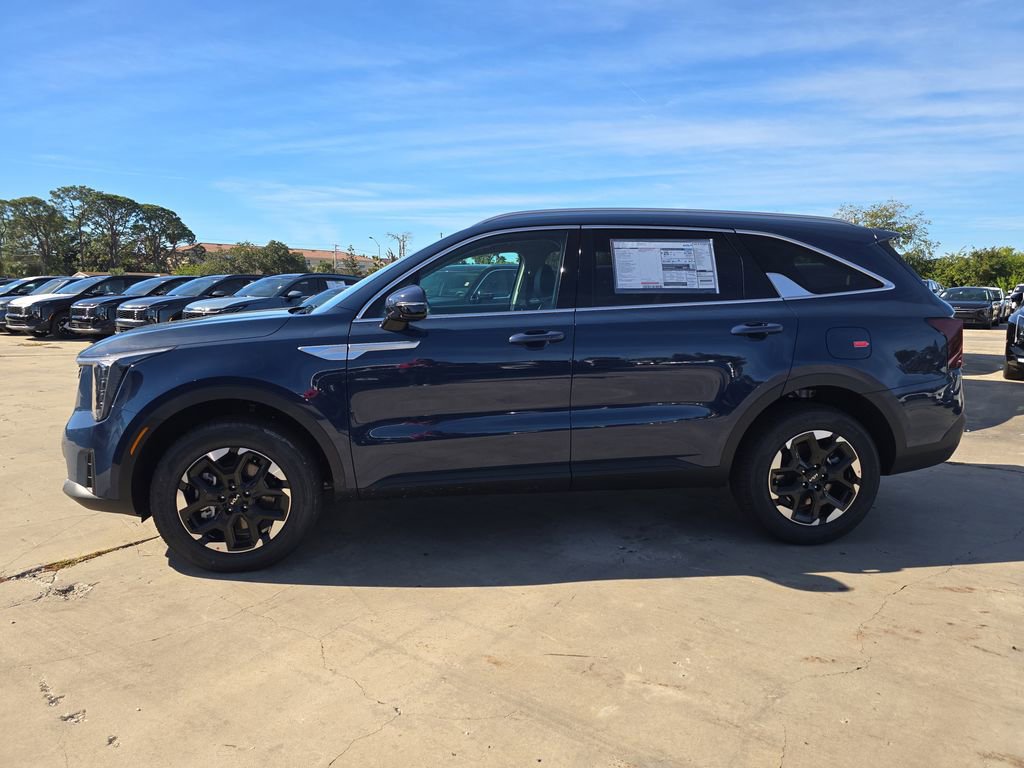 New 2026 Kia Sorento S image 5