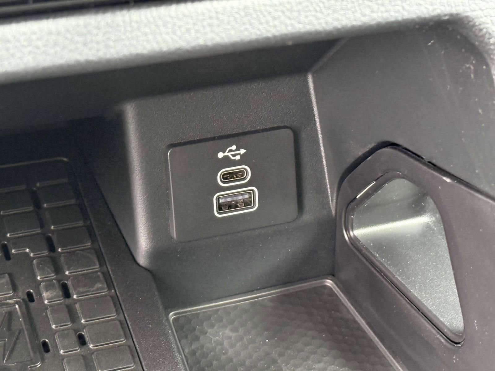 New 2025 Ford Ranger XLT w/ FX4 Off-Road Package image 16