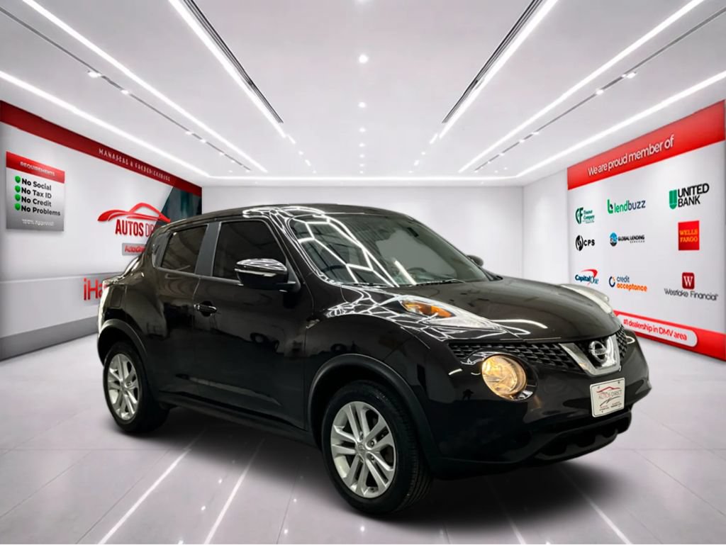 Used 2016 Nissan Juke S FWD image 2