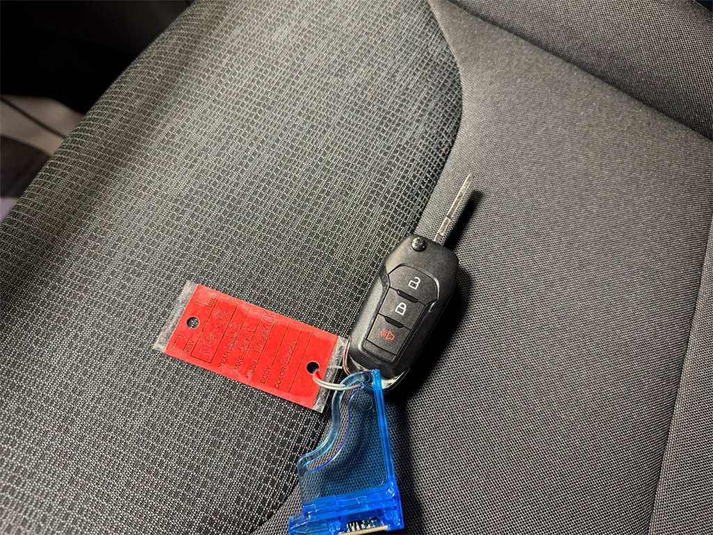 Used 2025 Ford Maverick XL image 32