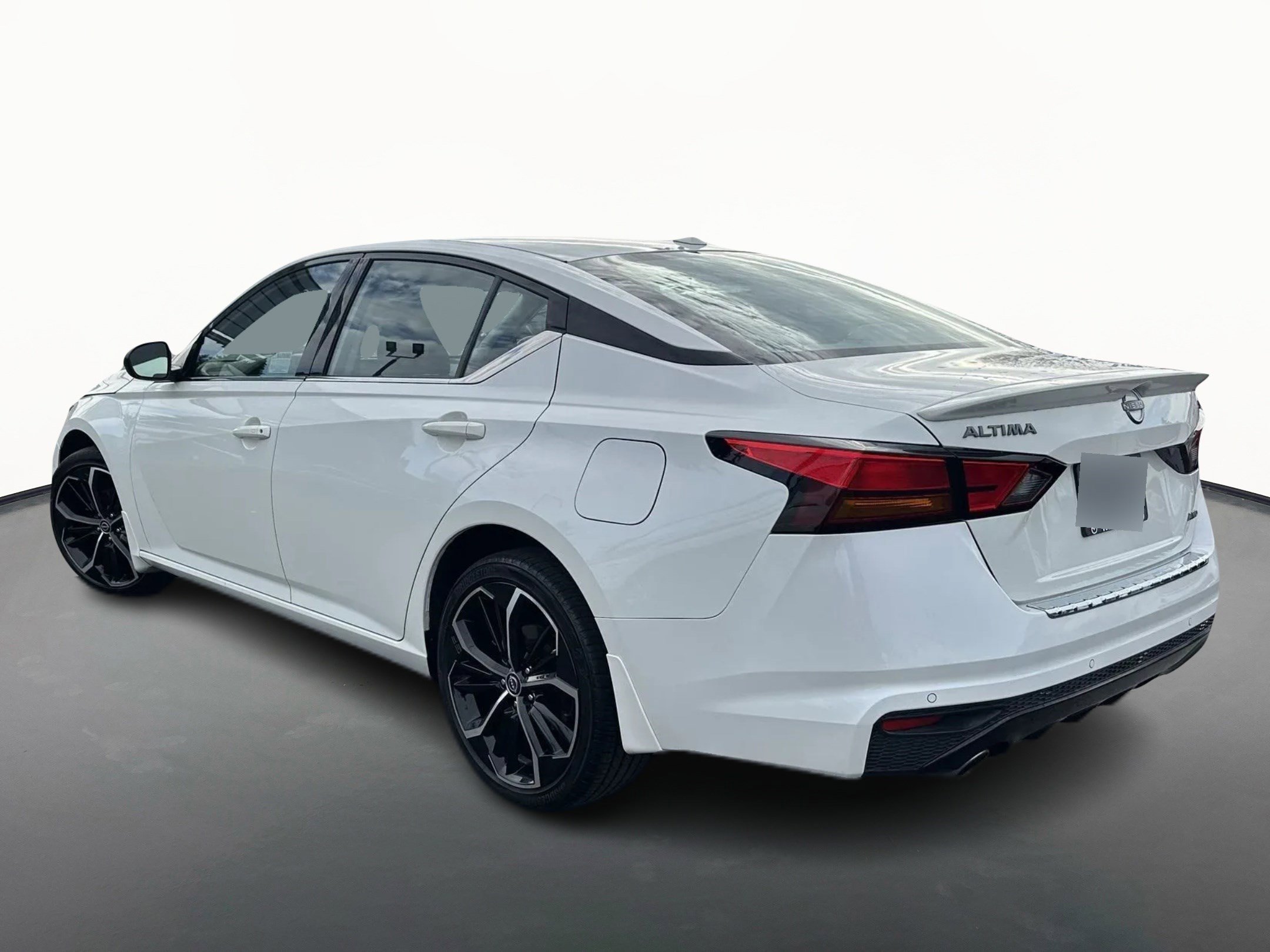 Used 2023 Nissan Altima 2.5 SR image 6