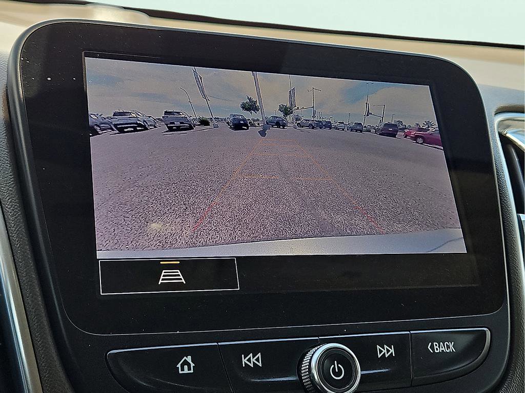 Used 2023 Chevrolet Malibu LT FWD image 16