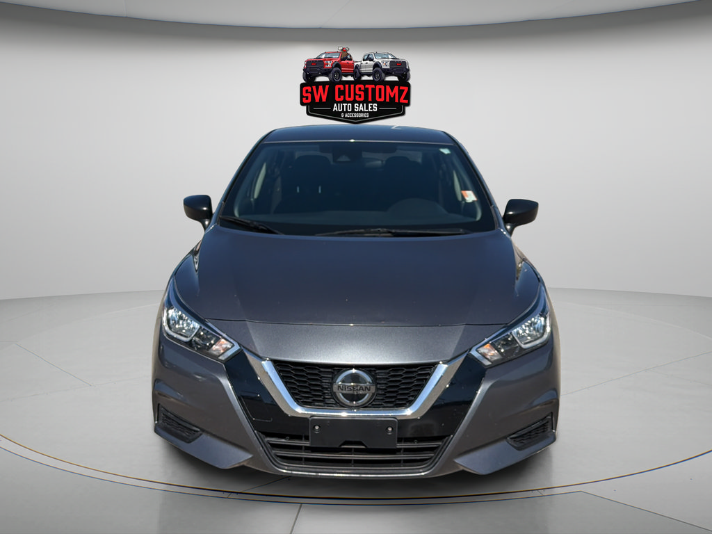 Used 2022 Nissan Versa S FWD image 2