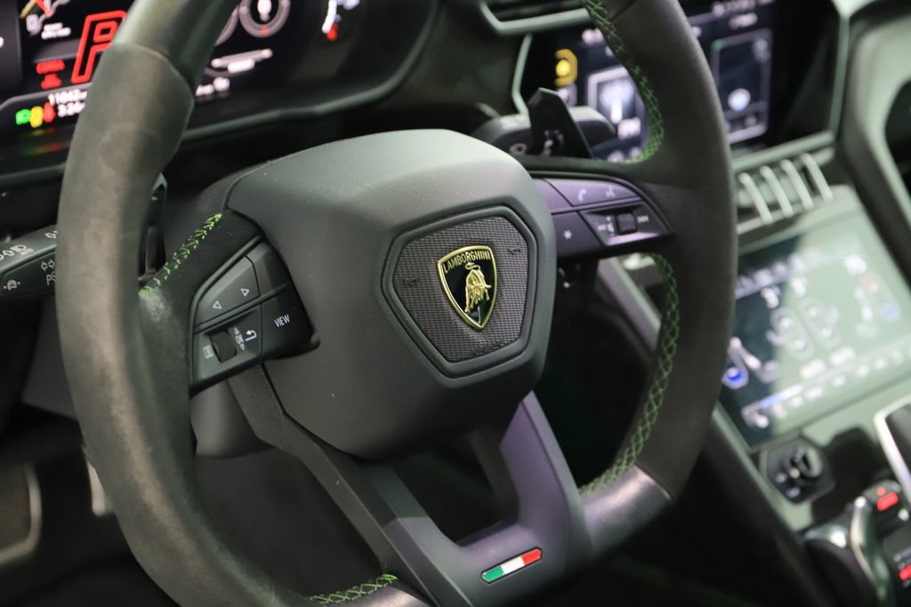 Used 2023 Lamborghini Urus Performante image 17