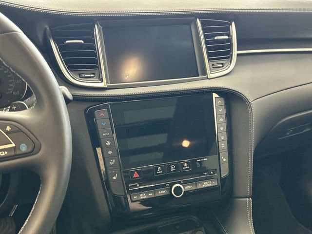 Certified 2025 INFINITI QX50 Luxe AWD/4WD image 28