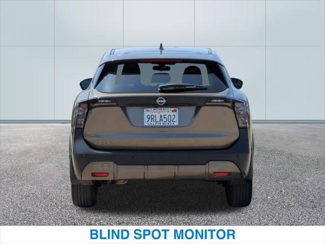 Used 2025 Nissan Kicks SV FWD image 8
