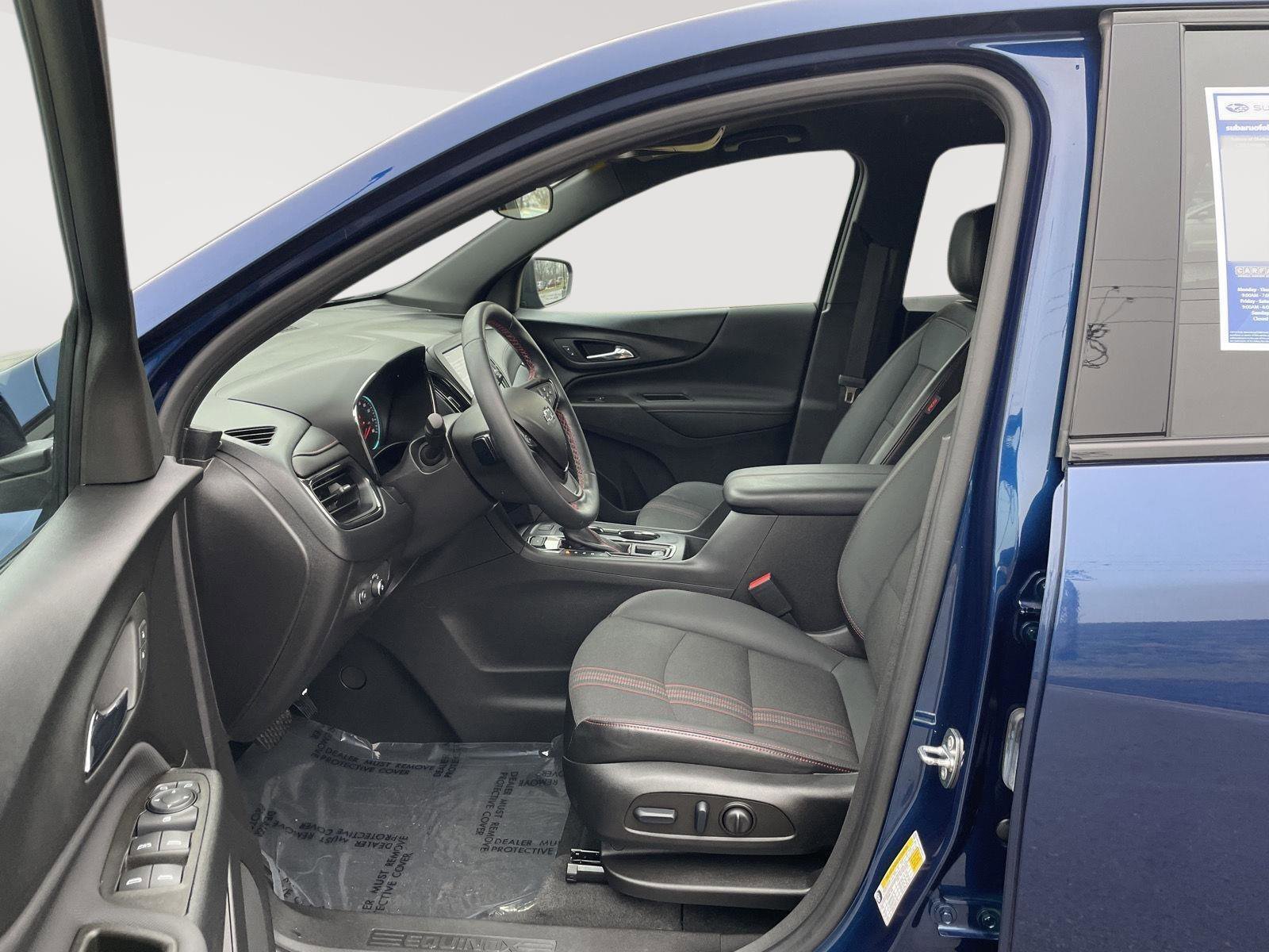 Used 2023 Chevrolet Equinox RS image 11