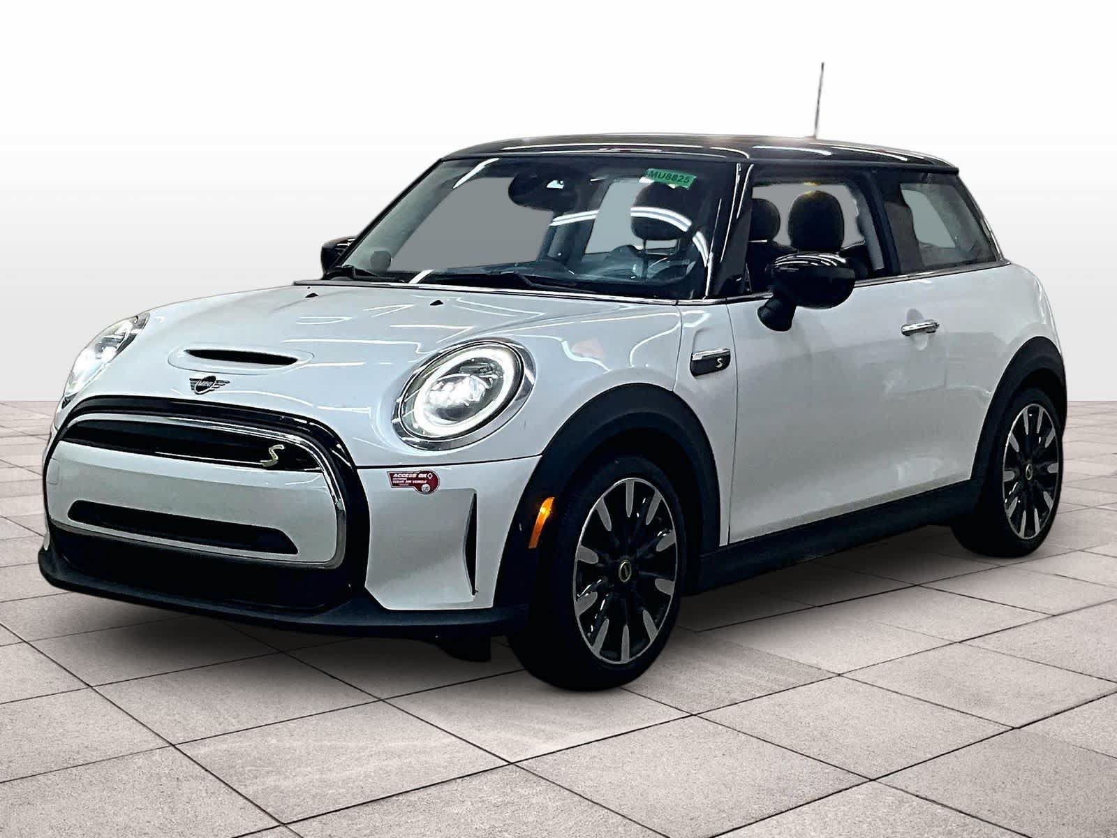 Used 2024 MINI Cooper SE FWD image 1