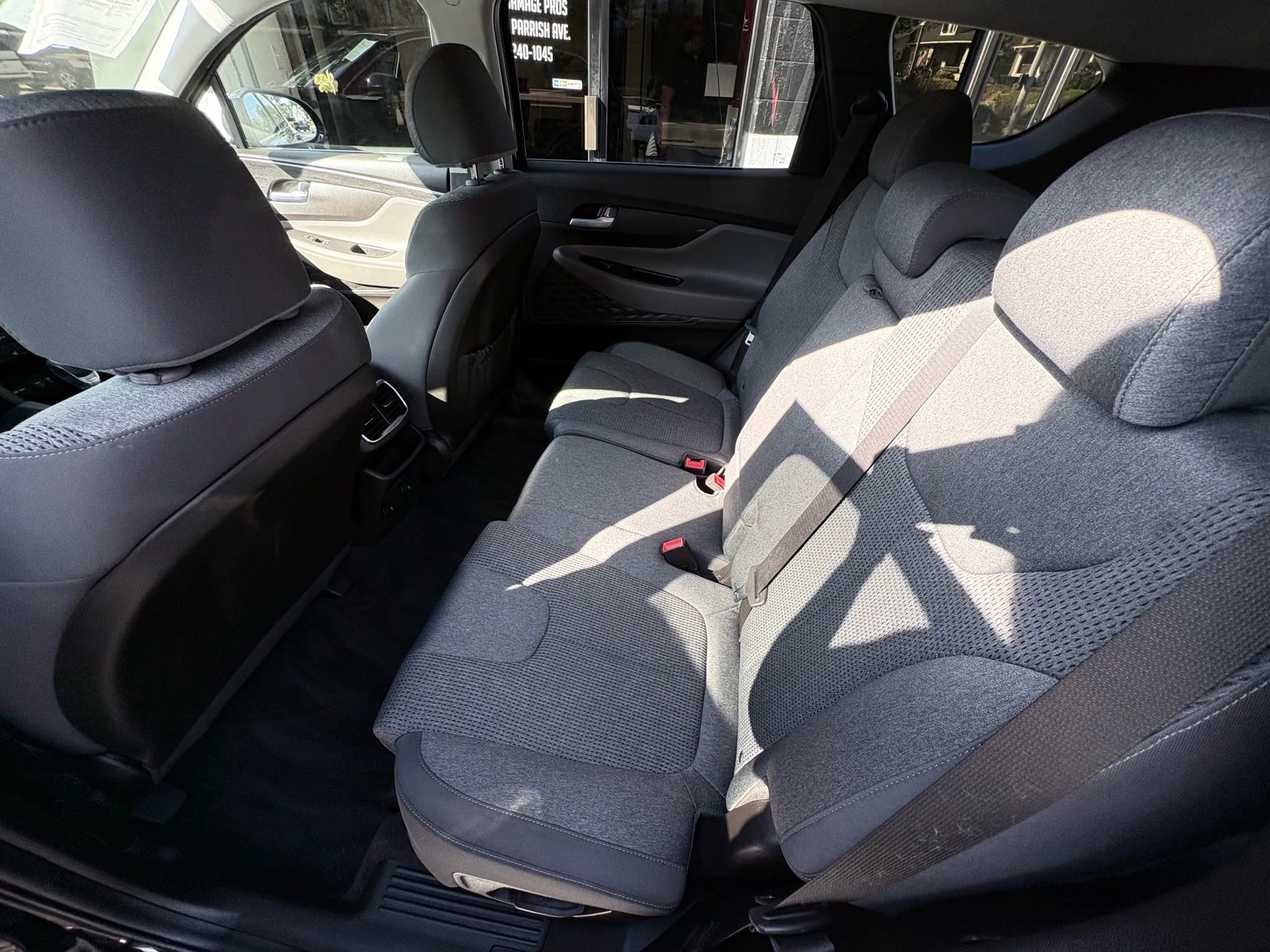 Used 2019 Hyundai Santa Fe SEL image 15