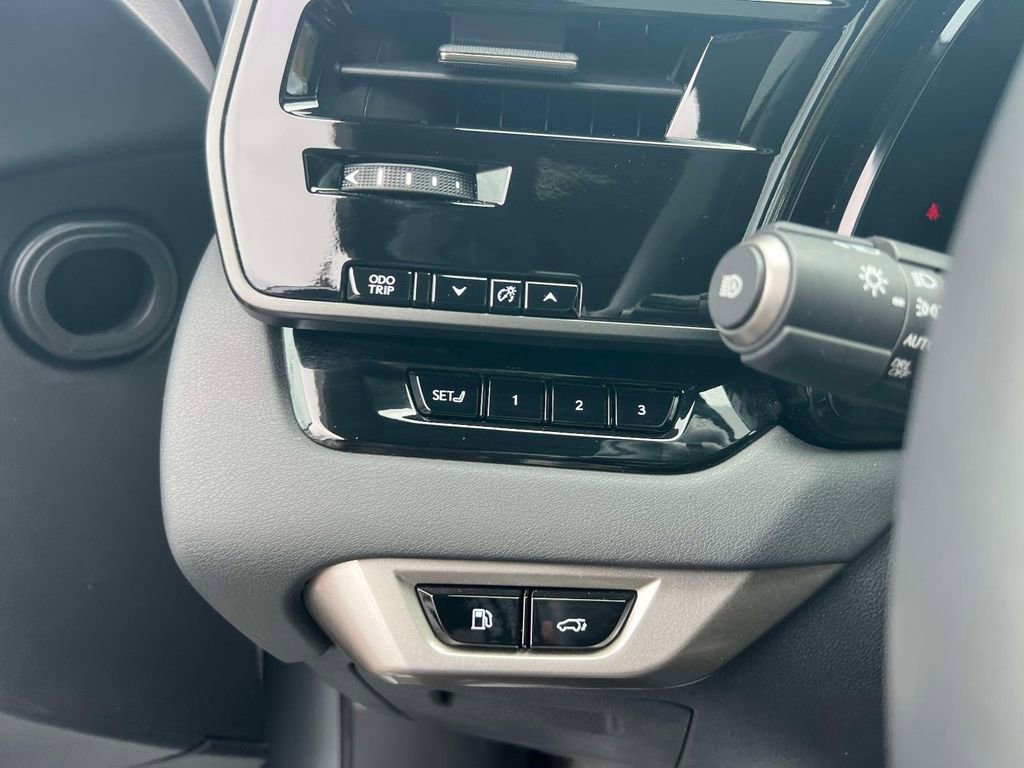 Used 2023 Lexus RX 350 Premium w/ Accessory Package (Z1) AWD/4WD image 22