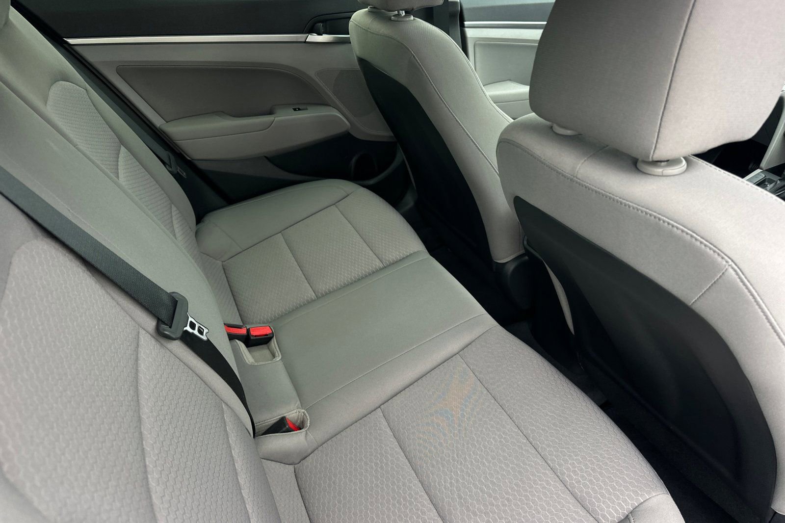 Used 2020 Hyundai Elantra Value Edition FWD image 17
