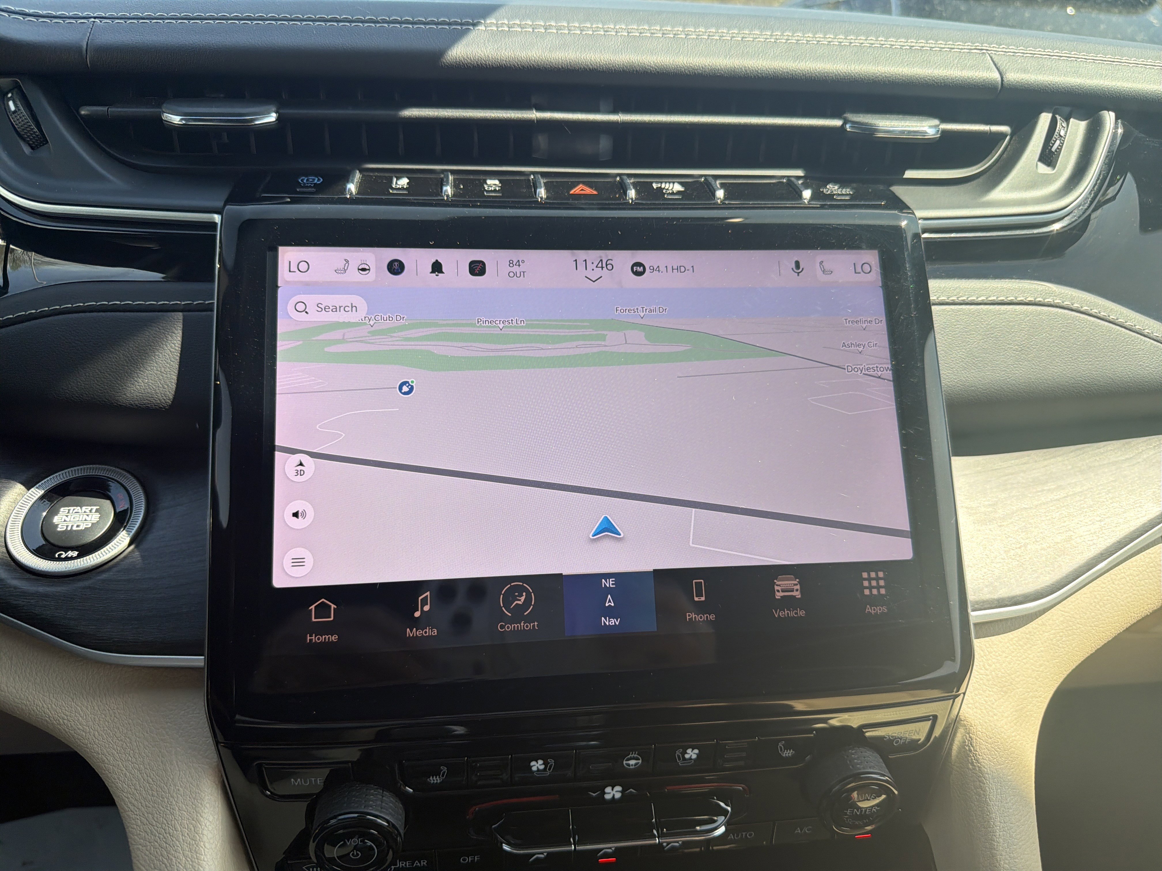 Certified 2022 Jeep Grand Cherokee Limited 4xe w/ Luxury Tech Group II AWD/4WD image 25