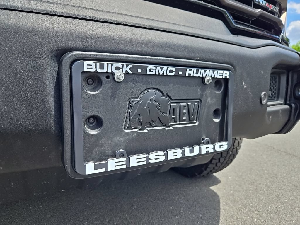 Used 2024 GMC Sierra 1500 AT4X AWD/4WD image 9