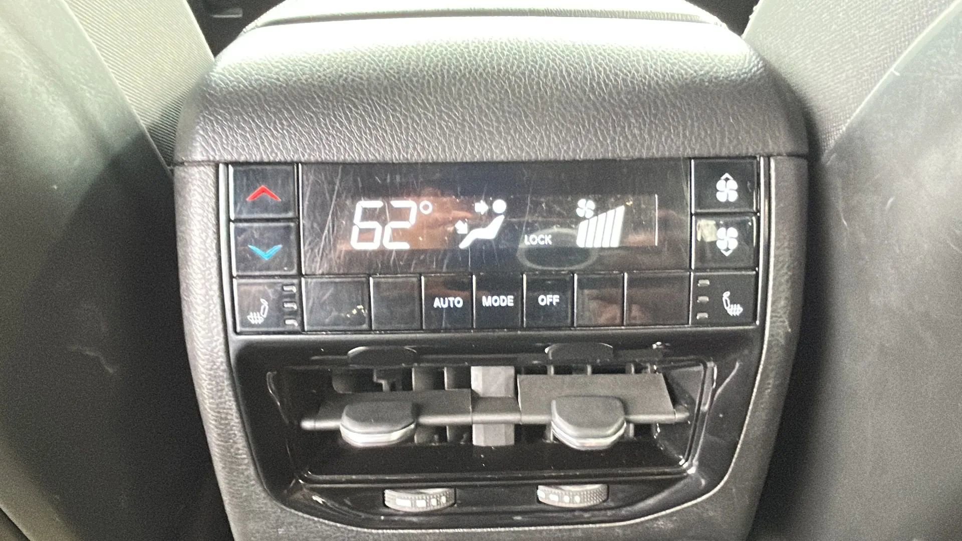 Used 2021 Jeep Grand Cherokee L Limited image 37