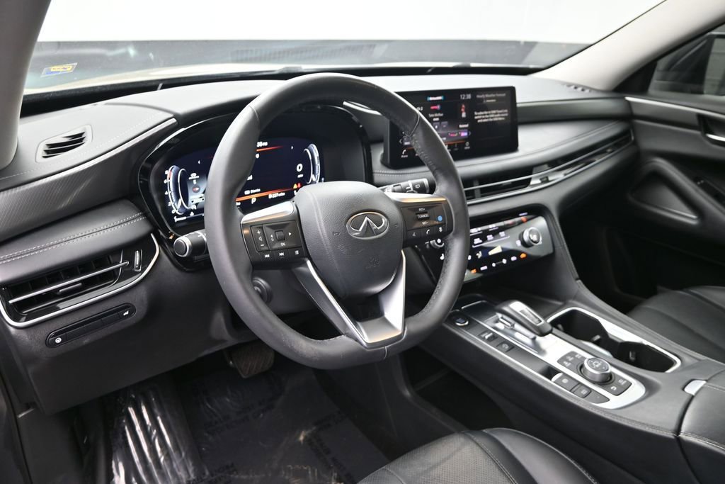 Used 2023 INFINITI QX60 Luxe w/ Cargo Package AWD/4WD image 19