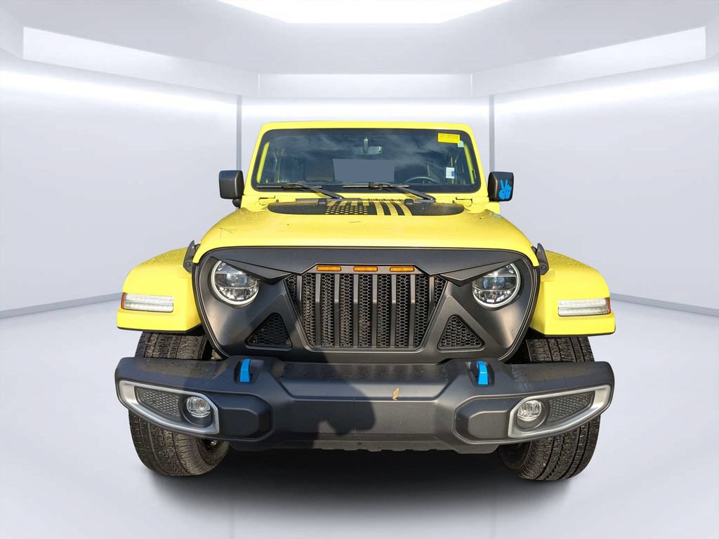 Used 2022 Jeep Wrangler Unlimited Sahara w/ Cold Weather Group AWD/4WD image 8