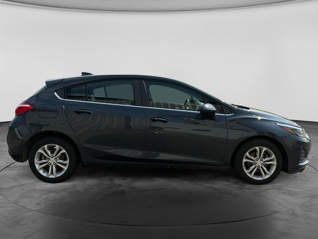 Used 2019 Chevrolet Cruze LT w/ LT True North Edition FWD image 10