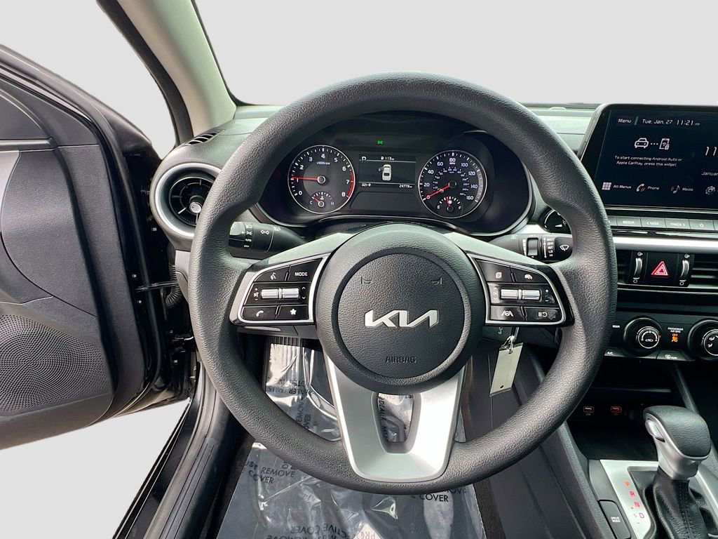 Used 2024 Kia Forte LXS w/ LXS Technology Package image 11