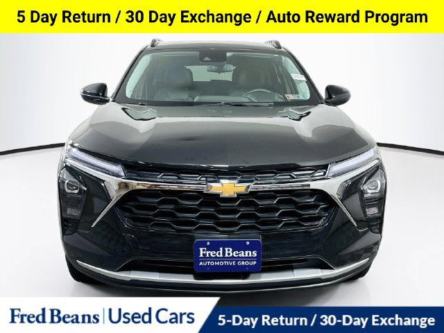 Used 2025 Chevrolet Trax LT w/ Driver Confidence Package FWD image 3