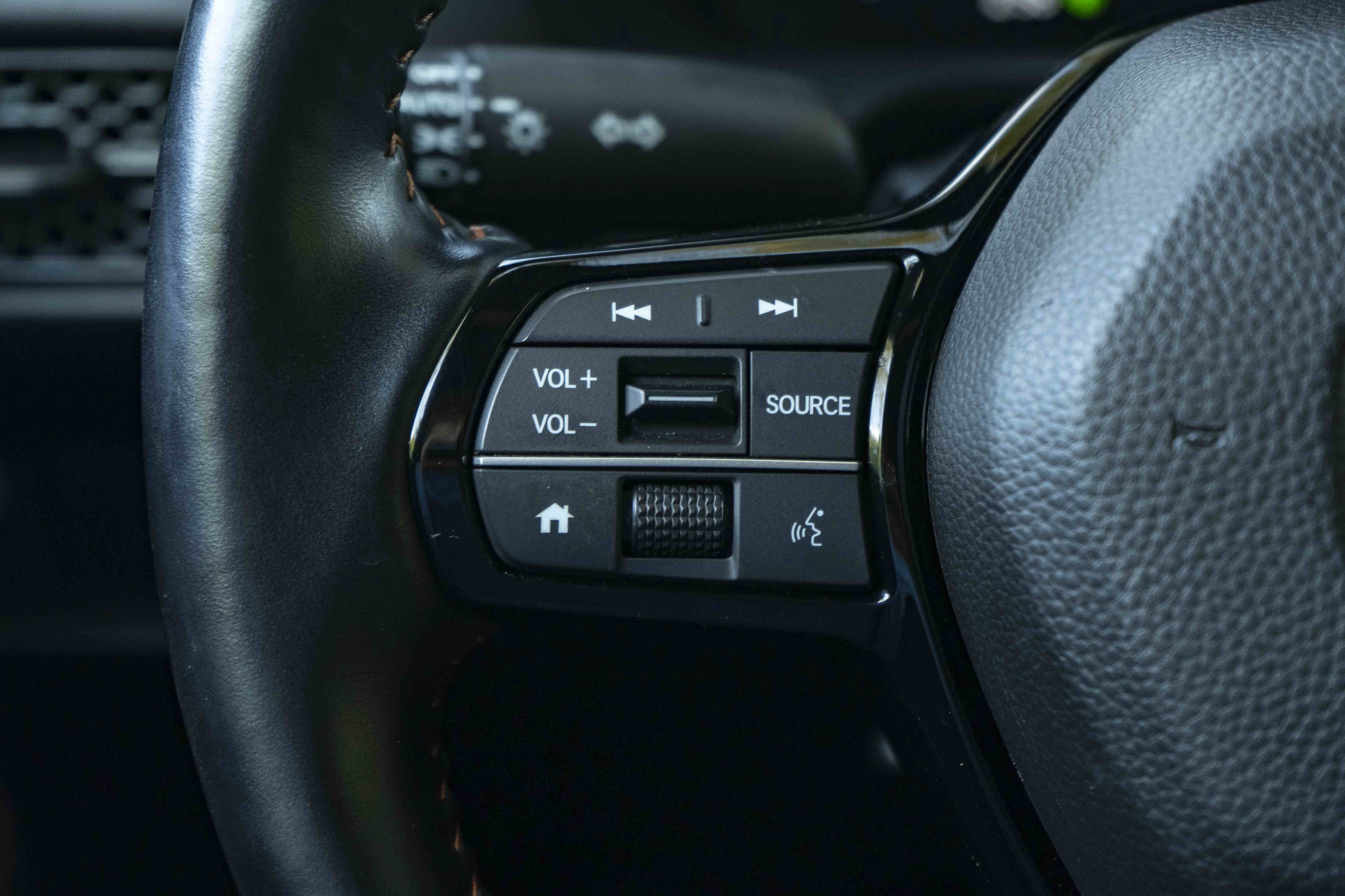 Certified 2025 Honda HR-V Sport image 20