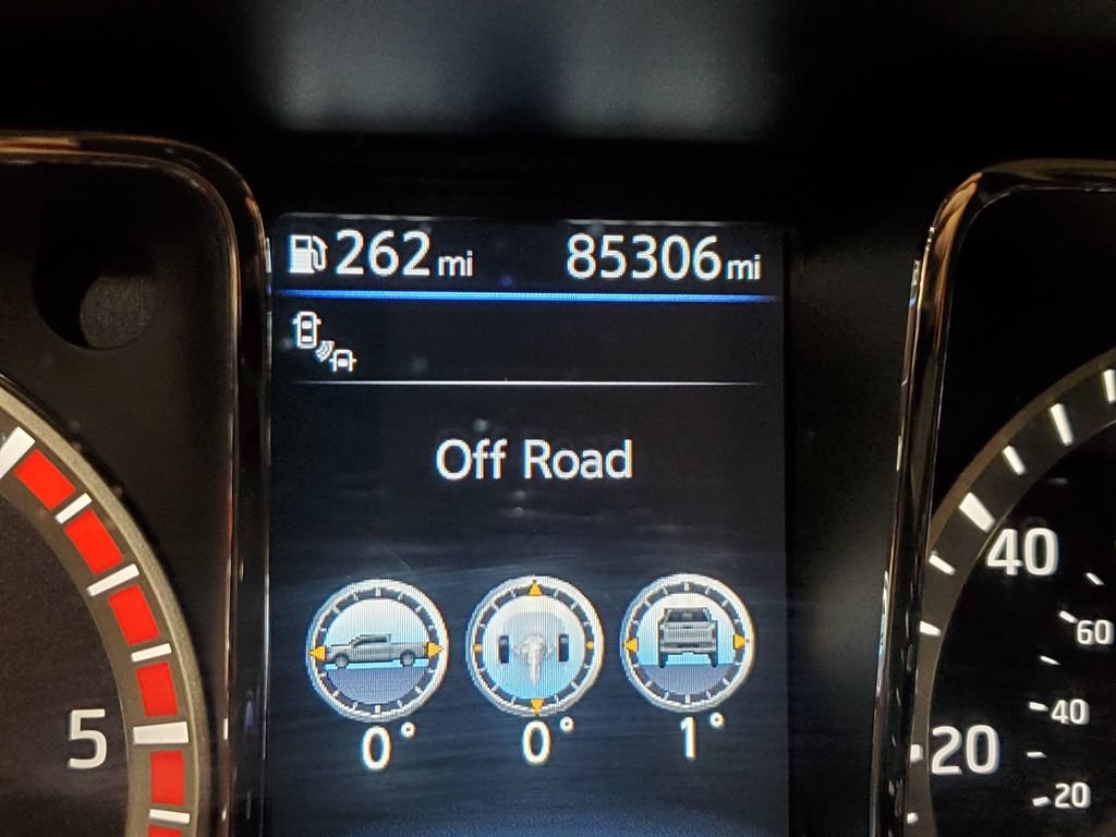 Used 2019 Nissan Titan PRO-4X AWD/4WD image 32