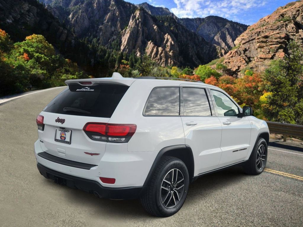 Used 2021 Jeep Grand Cherokee Trailhawk image 3