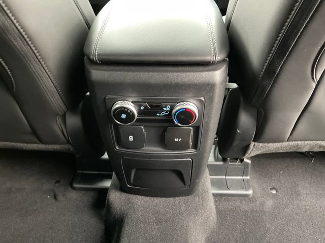 Used 2024 Ford Explorer XLT w/ Equipment Group 202A AWD/4WD image 34