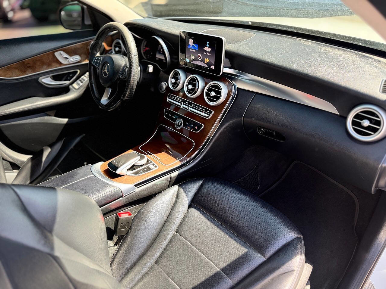 Used 2015 Mercedes-Benz C 300 4MATIC Sedan image 22