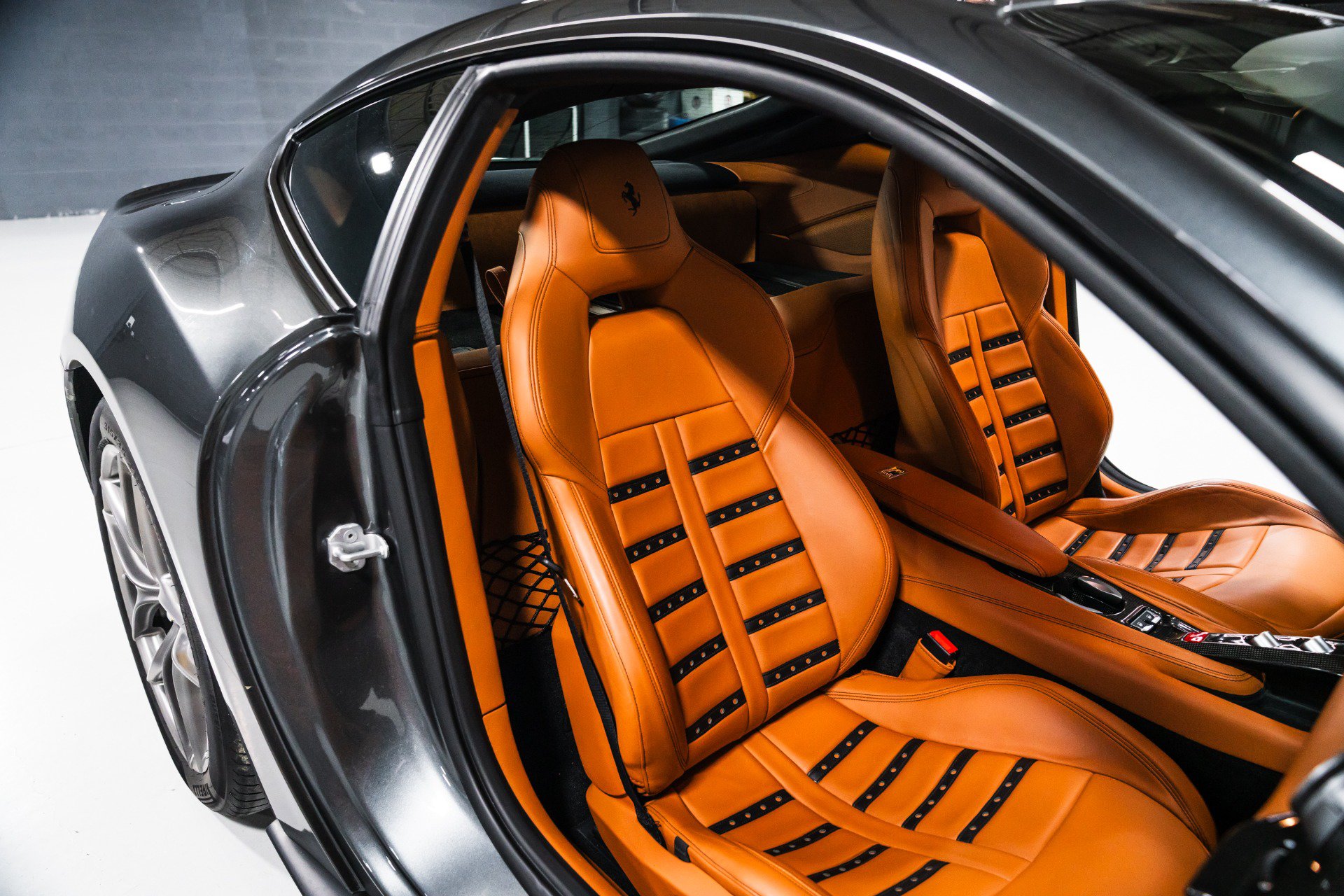 Used 2015 Ferrari F12 Berlinetta RWD image 28