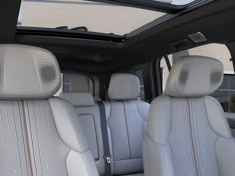 New 2026 Cadillac Vistiq Luxury AWD/4WD image 24