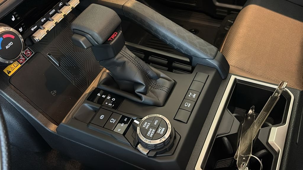 New 2026 Toyota 4Runner TRD Off-Road Premium AWD/4WD image 25