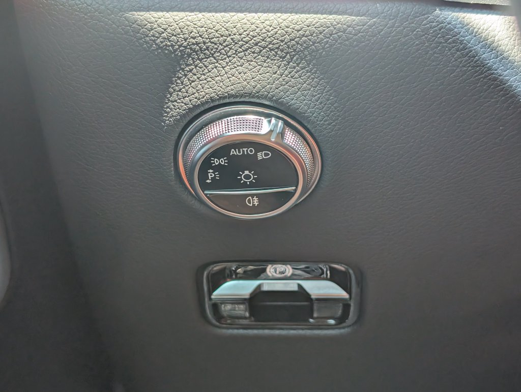 Certified 2024 Mercedes-Benz GLC 43 AMG 4MATIC image 21