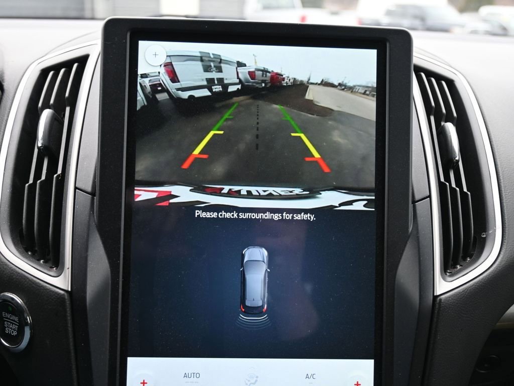 Used 2023 Ford Edge SEL image 35