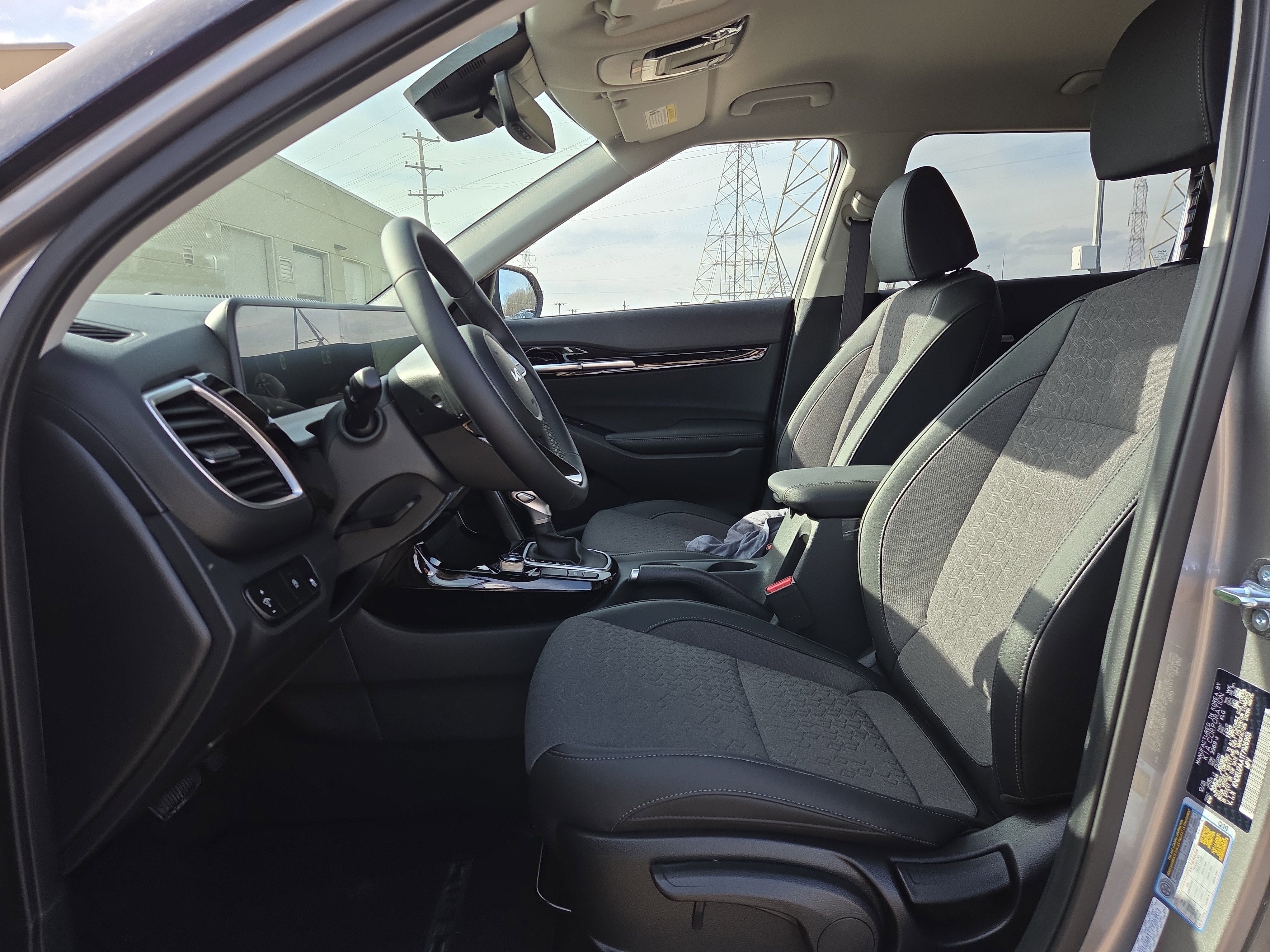 New 2026 Kia Seltos S FWD image 5