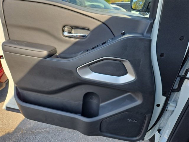 New 2025 Nissan Frontier SV w/ SV Convenience Package image 11