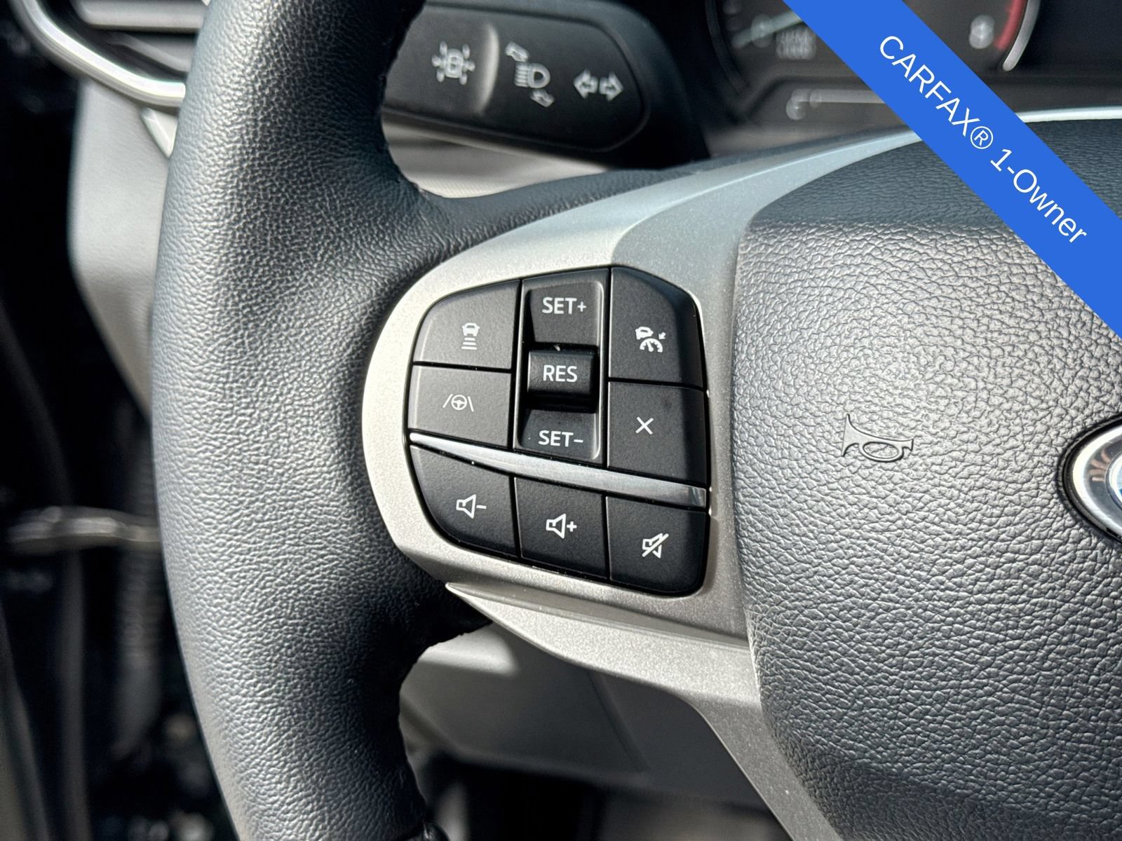 Used 2024 Ford Explorer XLT w/ Equipment Group 202A AWD/4WD image 30