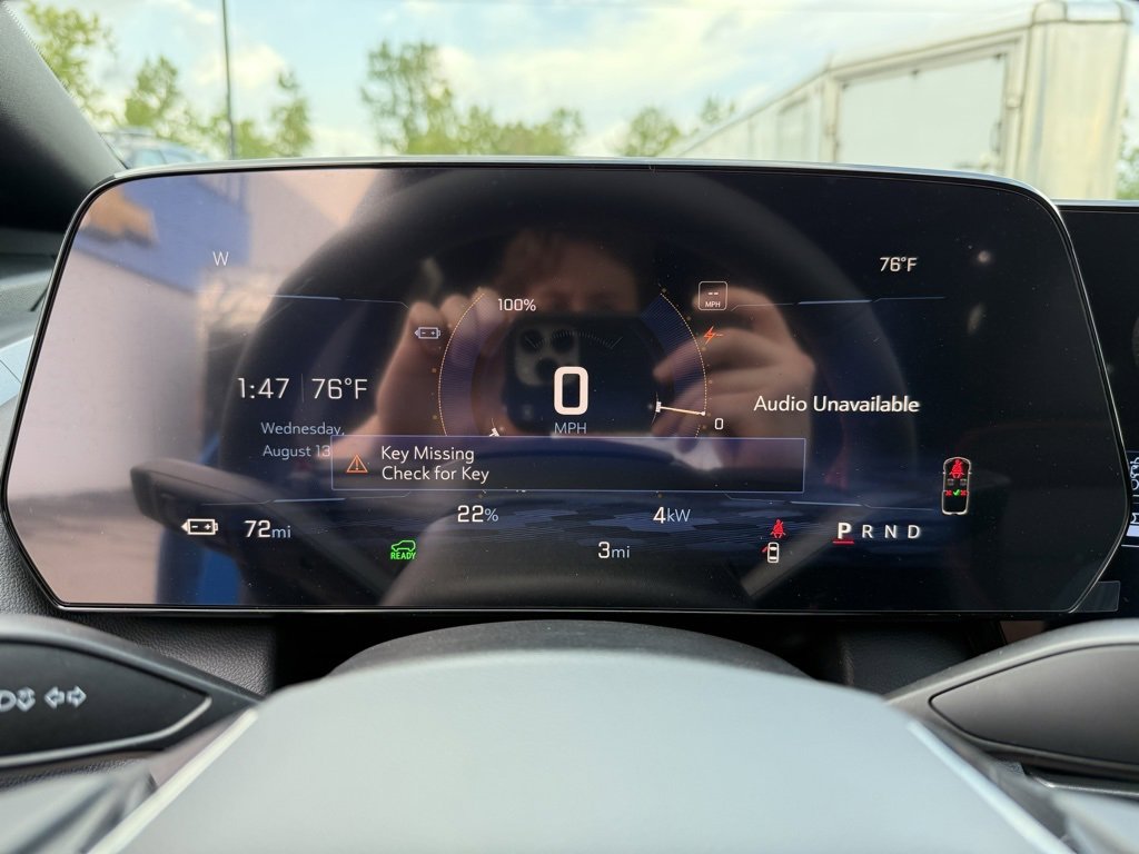 New 2025 Chevrolet Equinox EV RS image 13