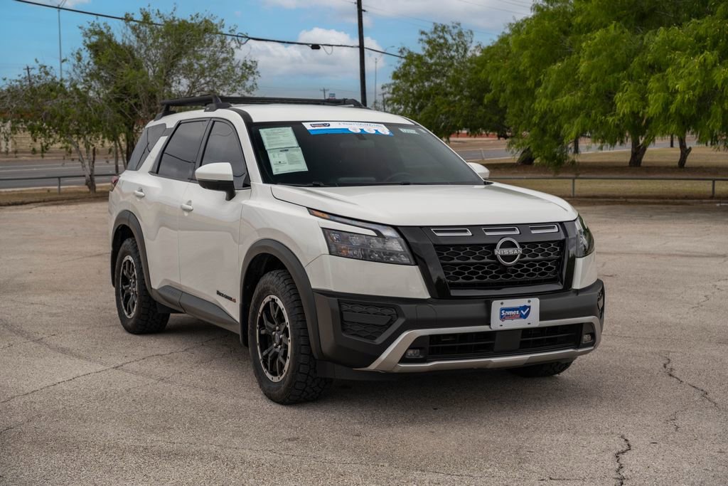 Used 2025 Nissan Pathfinder Rock Creek AWD/4WD image 1