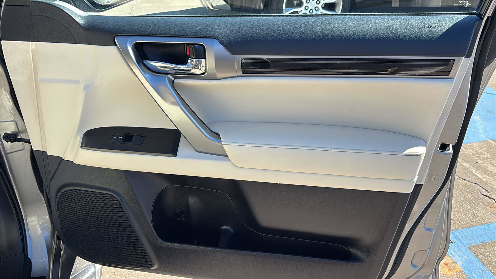 Used 2023 Lexus GX 460 Premium image 21